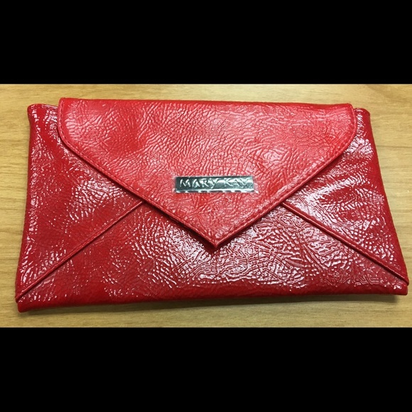 Handbags - Brand new Mary Kay clutch